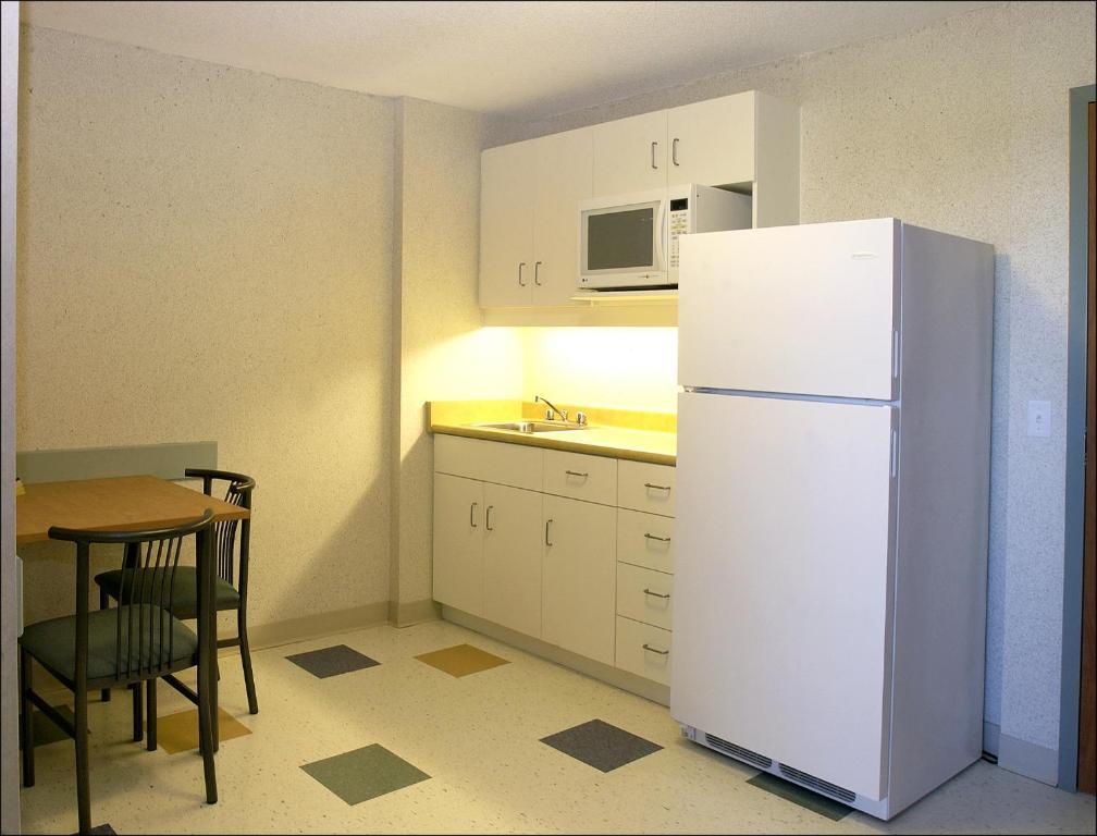 Residence & Conference Centre- Барри Номер фото